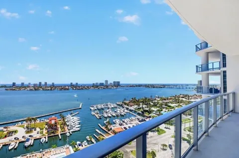 220 Lake Shore Drive #1808