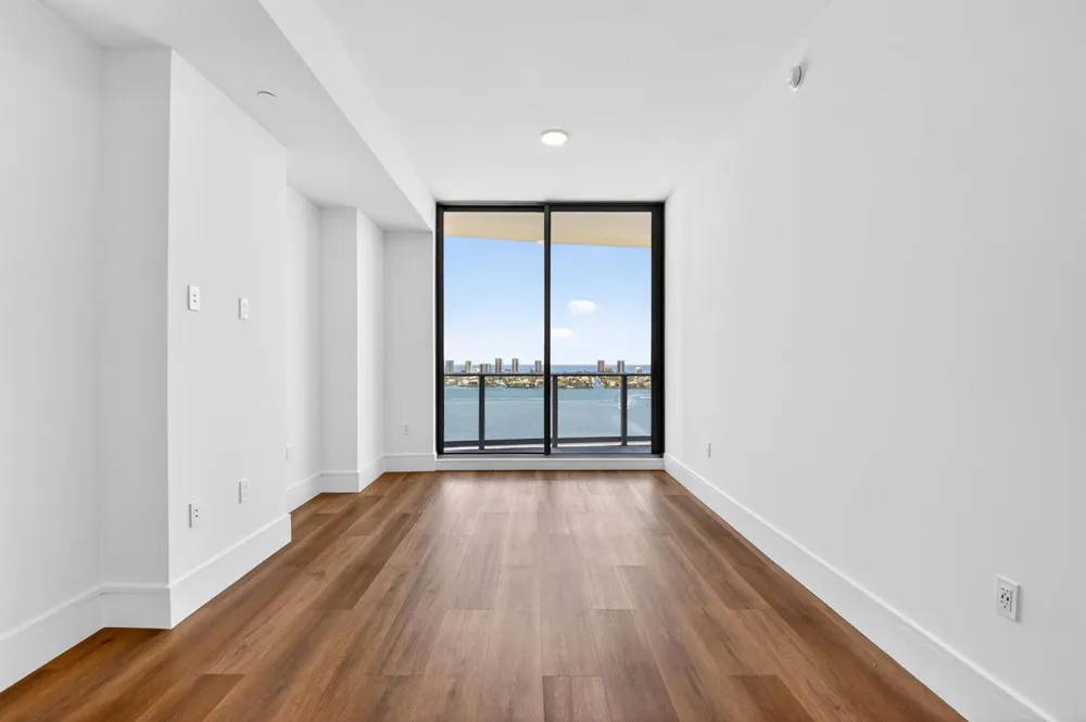 220 Lake Shore Drive #1808 Lake Park, FL 33403