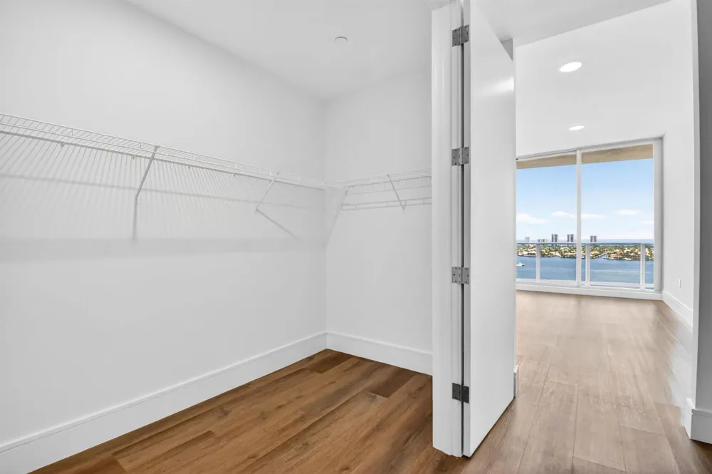 220 Lake Shore Drive #1808 Lake Park, FL 33403