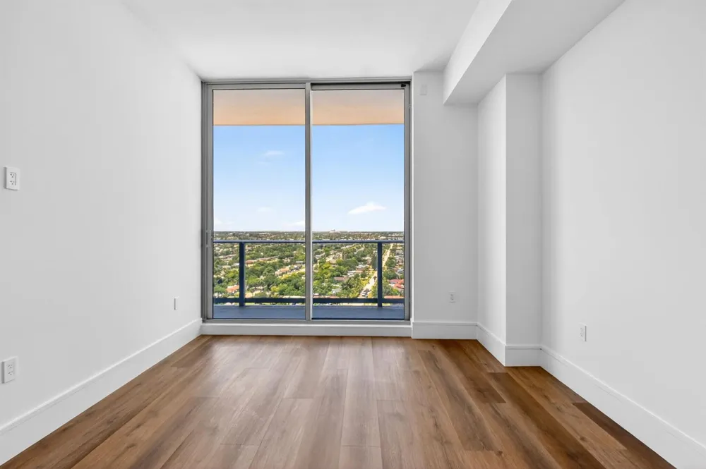 220 Lake Shore Drive #1808 Lake Park, FL 33403