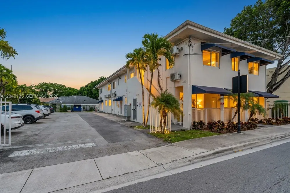 6647 SW 59th Pl #206 South Miami, FL 33143