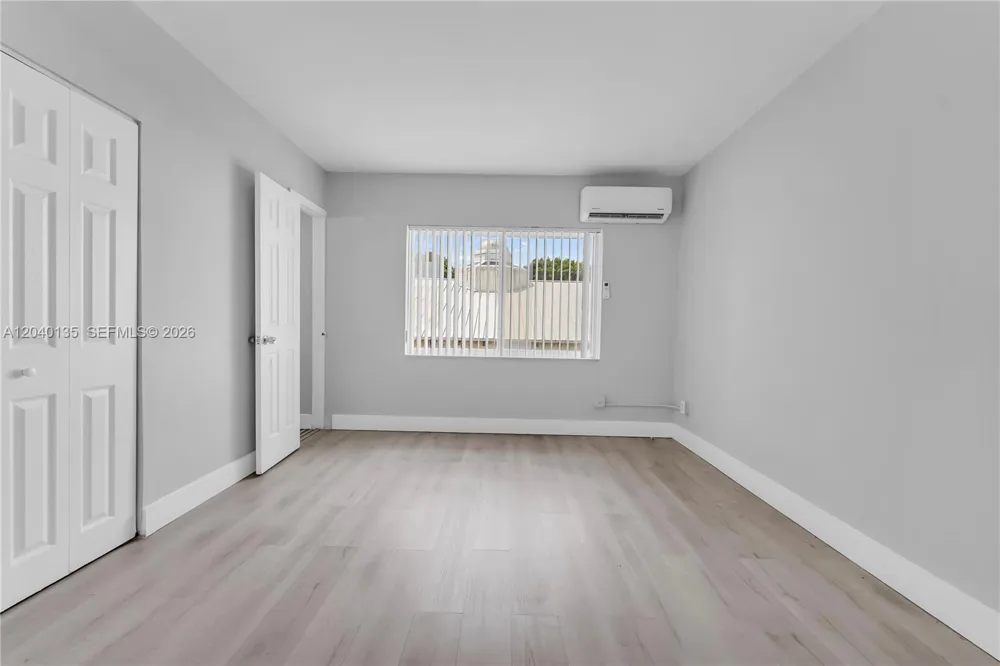 6647 SW 59th Pl #206 South Miami, FL 33143