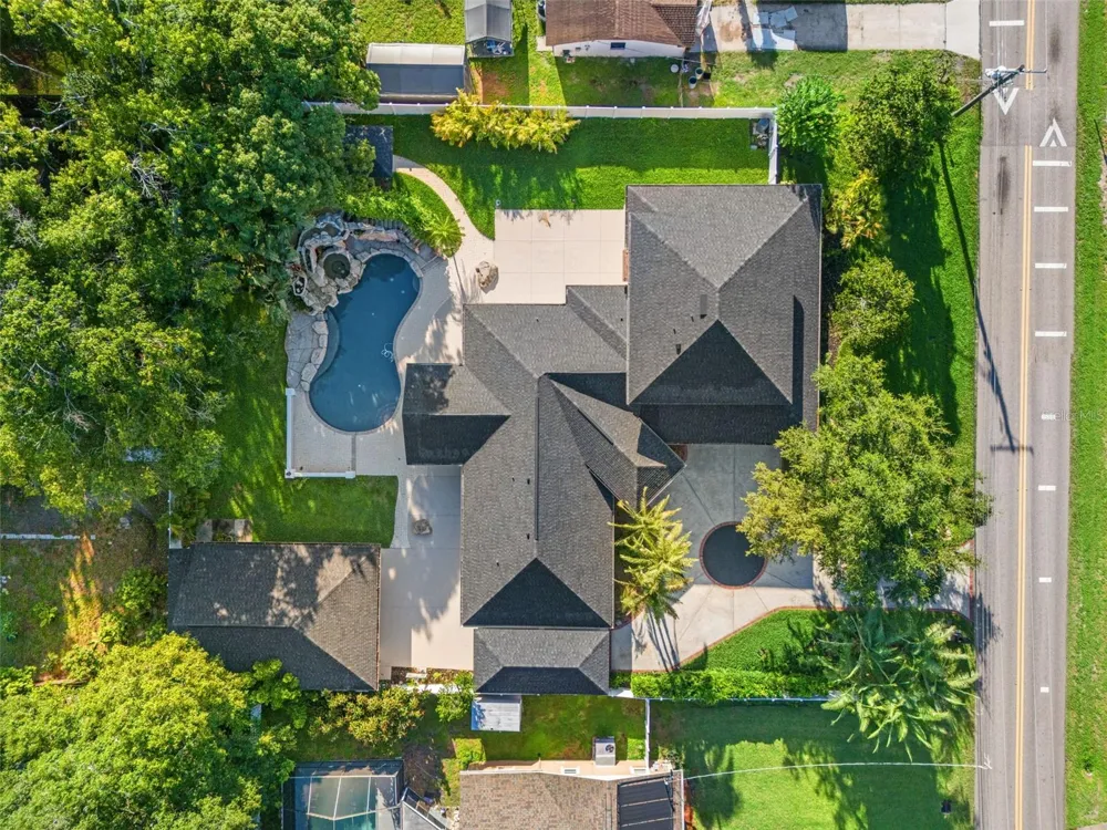 2521 LAKE ELLEN DRIVE Tampa, FL 33618