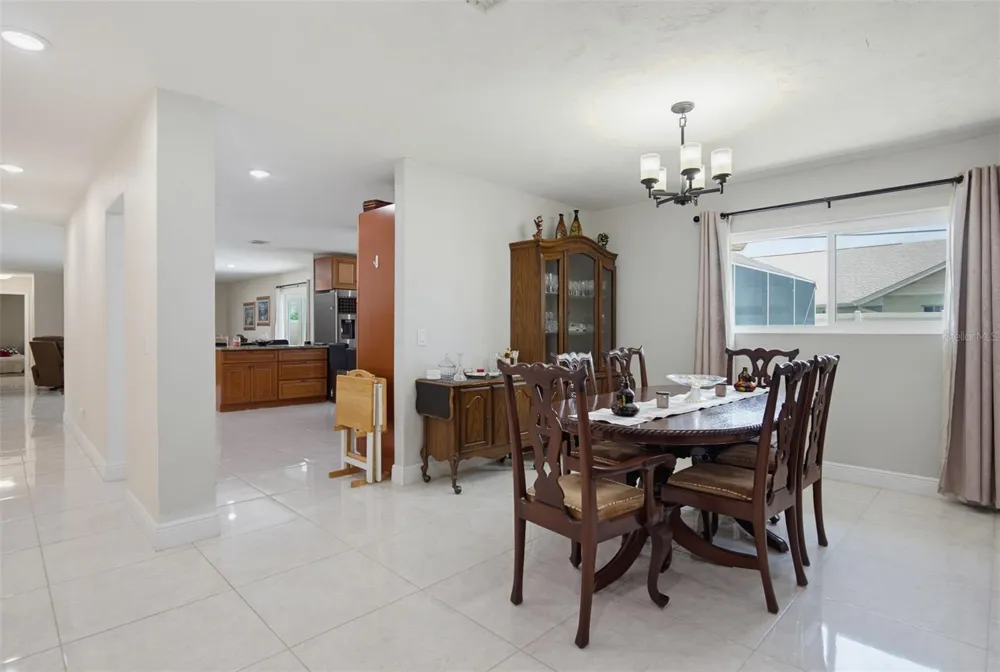 33 SANDCASTLE DRIVE Ormond Beach, FL 32176