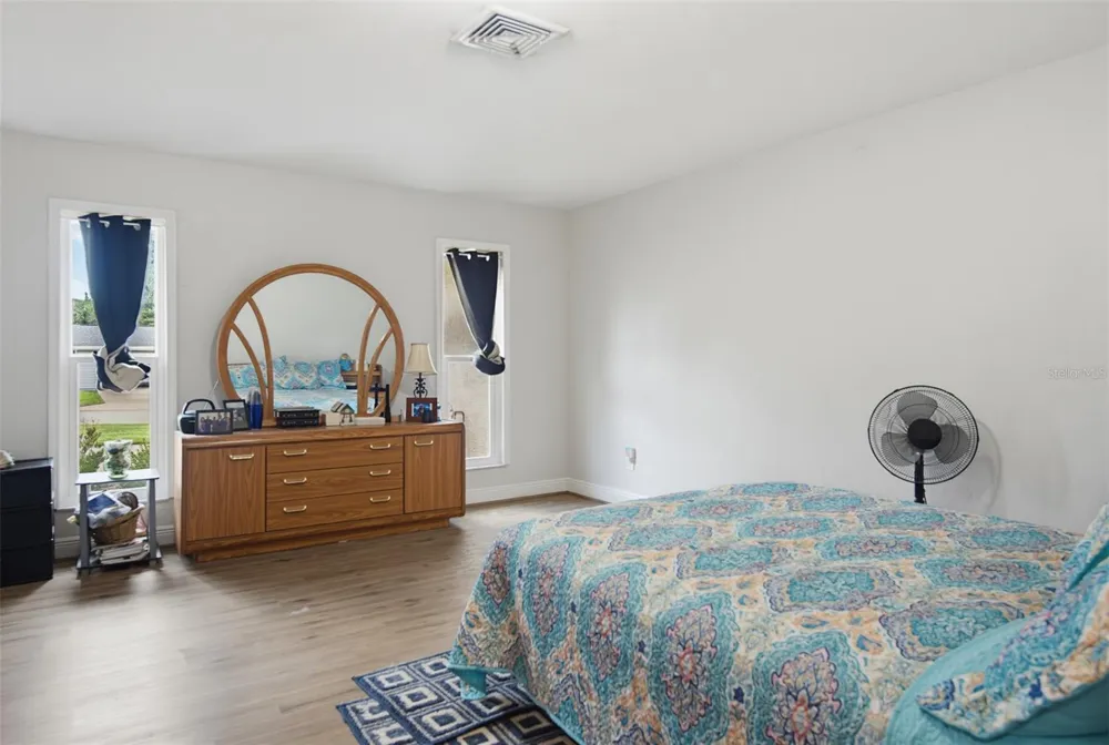 33 SANDCASTLE DRIVE Ormond Beach, FL 32176