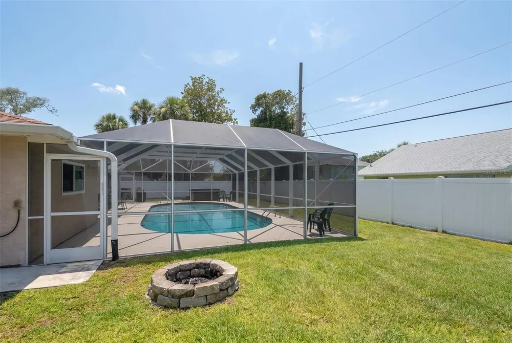 33 SANDCASTLE DRIVE Ormond Beach, FL 32176