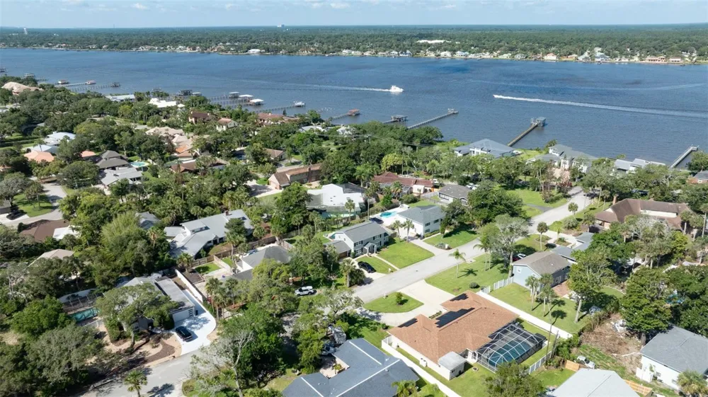33 SANDCASTLE DRIVE Ormond Beach, FL 32176