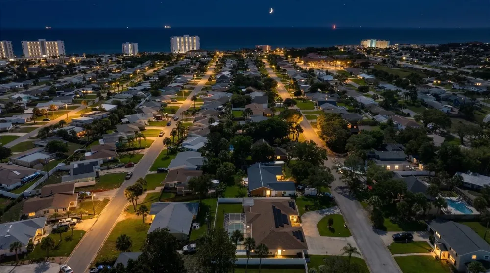 33 SANDCASTLE DRIVE Ormond Beach, FL 32176
