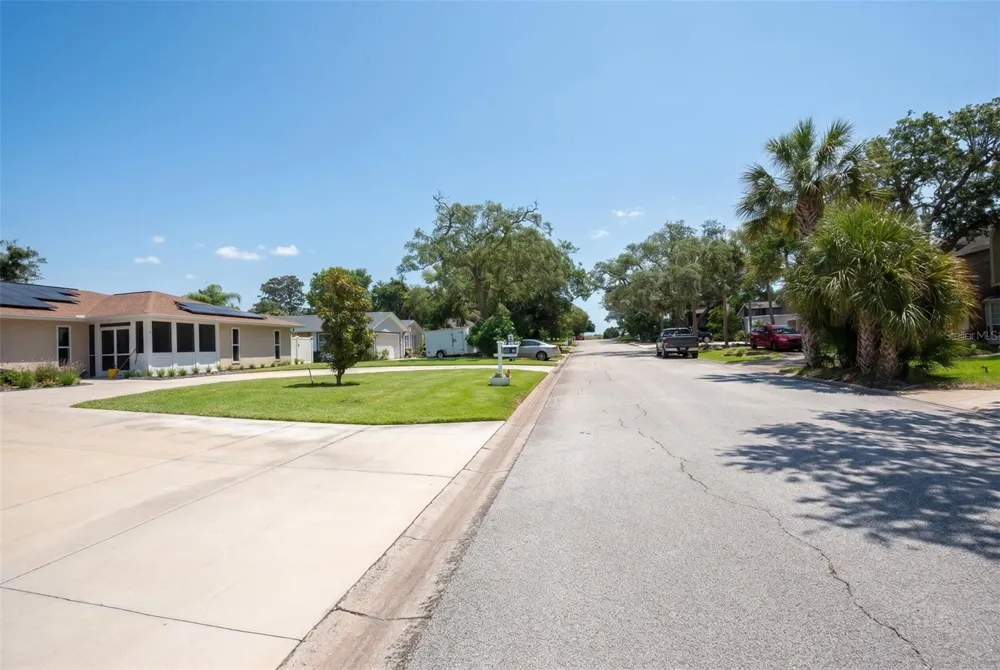 33 SANDCASTLE DRIVE Ormond Beach, FL 32176
