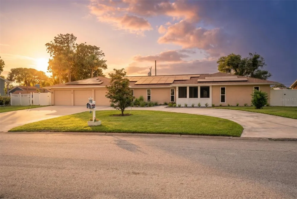 33 SANDCASTLE DRIVE Ormond Beach, FL 32176