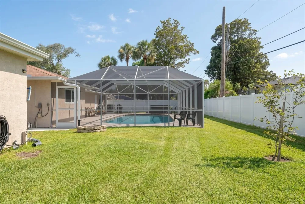 33 SANDCASTLE DRIVE Ormond Beach, FL 32176