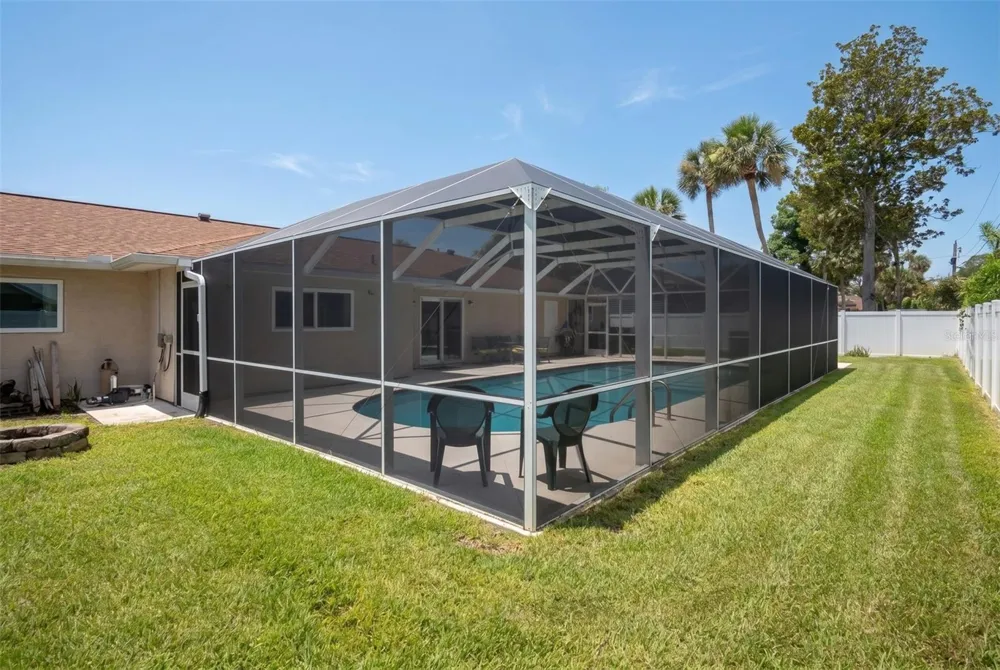 33 SANDCASTLE DRIVE Ormond Beach, FL 32176