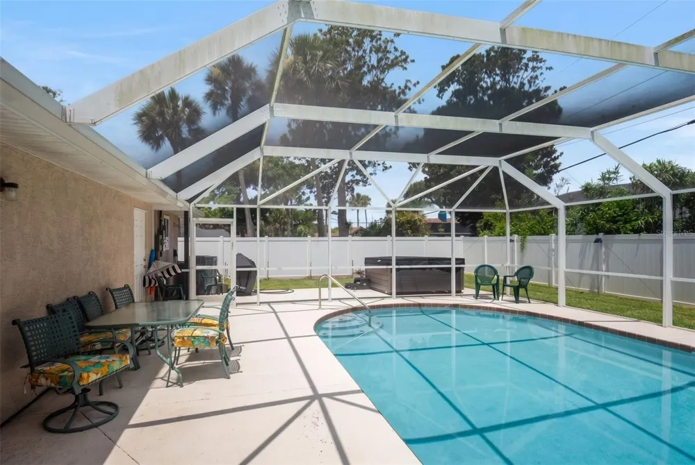 33 SANDCASTLE DRIVE Ormond Beach, FL 32176