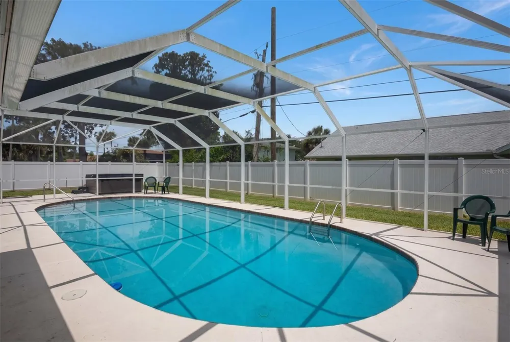 33 SANDCASTLE DRIVE Ormond Beach, FL 32176