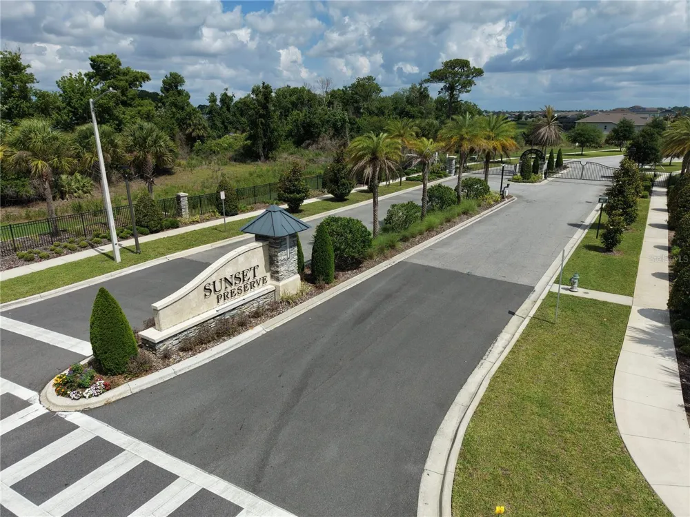 LAKE PICKETT RD Orlando, FL 32820