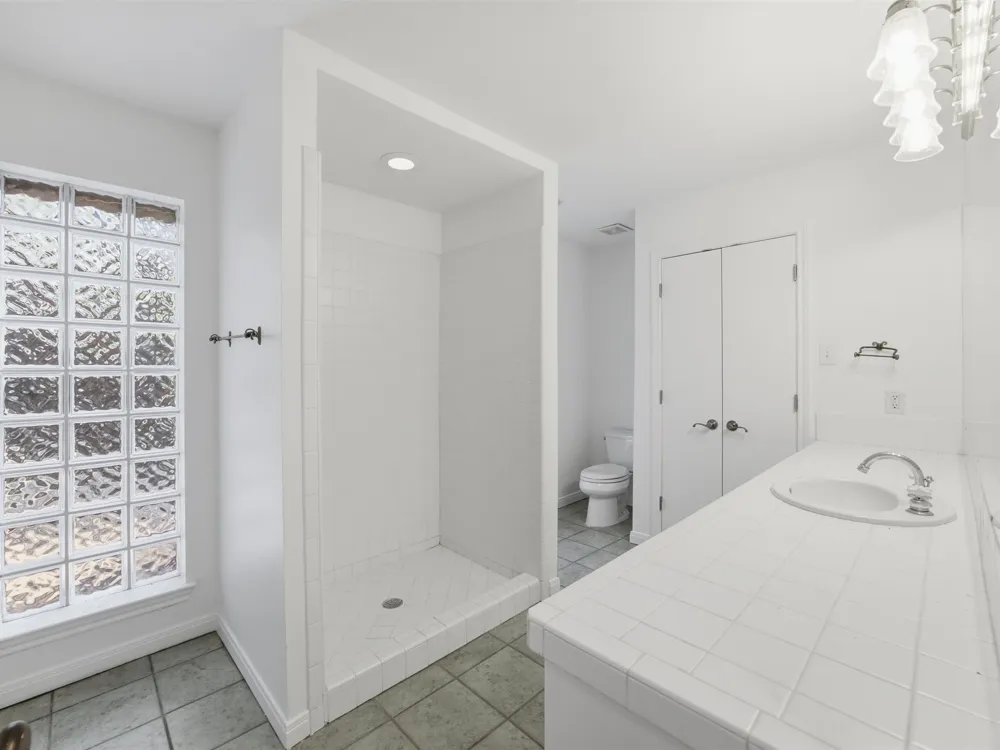 4400 Summercrest Court Fort Worth, TX 76109