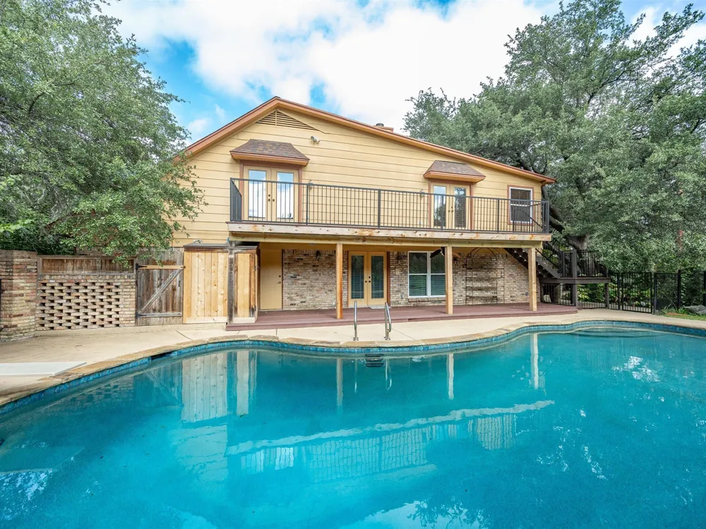 4400 Summercrest Court Fort Worth, TX 76109