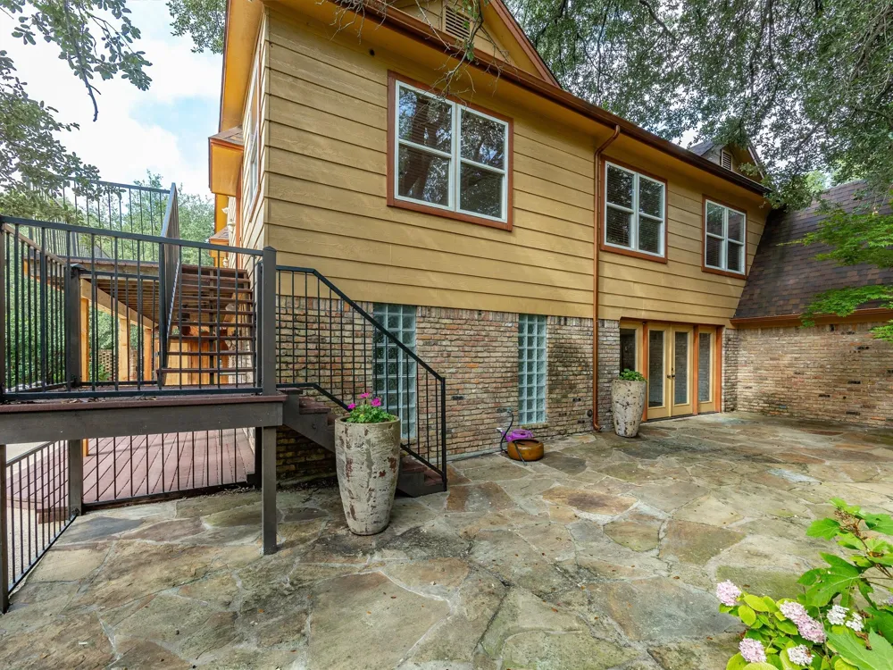 4400 Summercrest Court Fort Worth, TX 76109