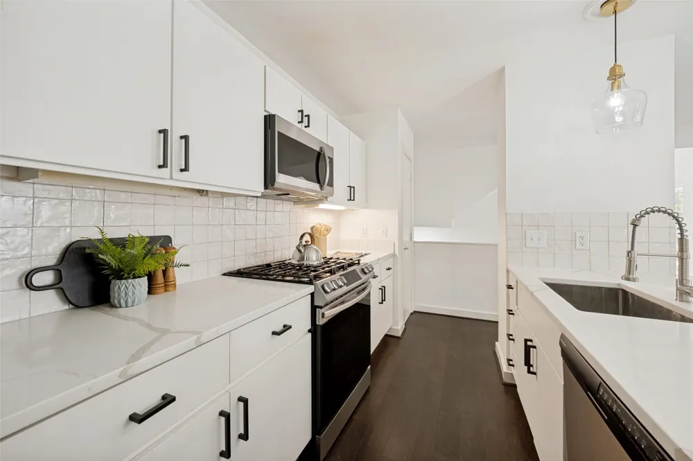 3828 San Jacinto Street Dallas, TX 75204