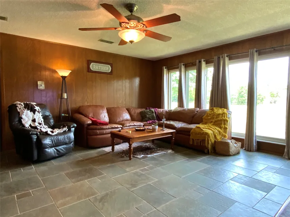 2247 Lcr 654 Thornton, TX 76687