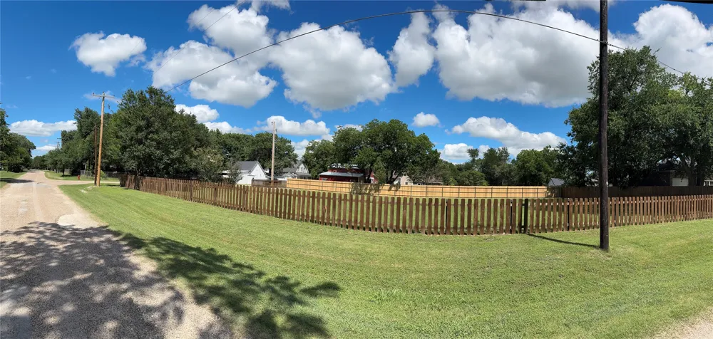 West Avenue Milford, TX 76670
