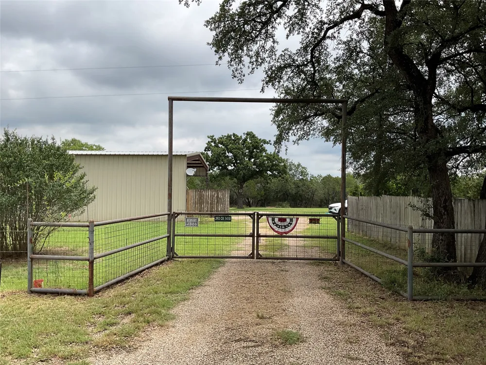 392 County Road 1410 Morgan, TX 76671
