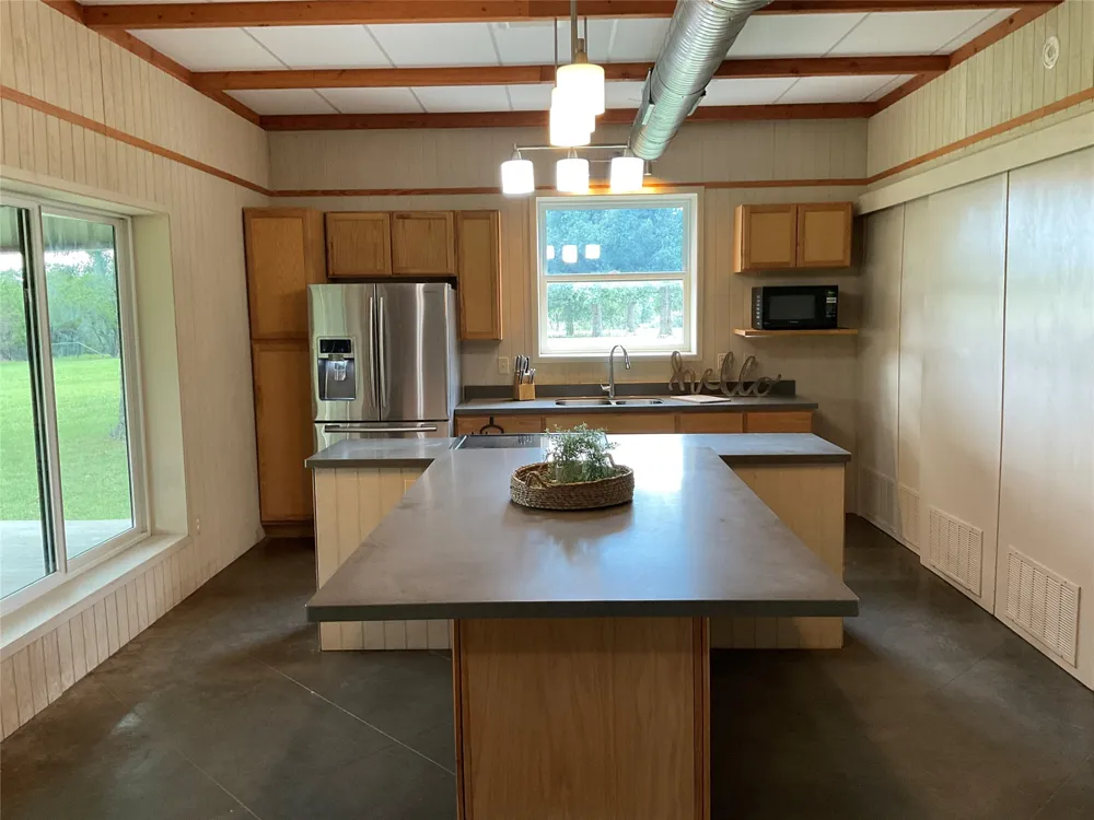 392 County Road 1410 Morgan, TX 76671
