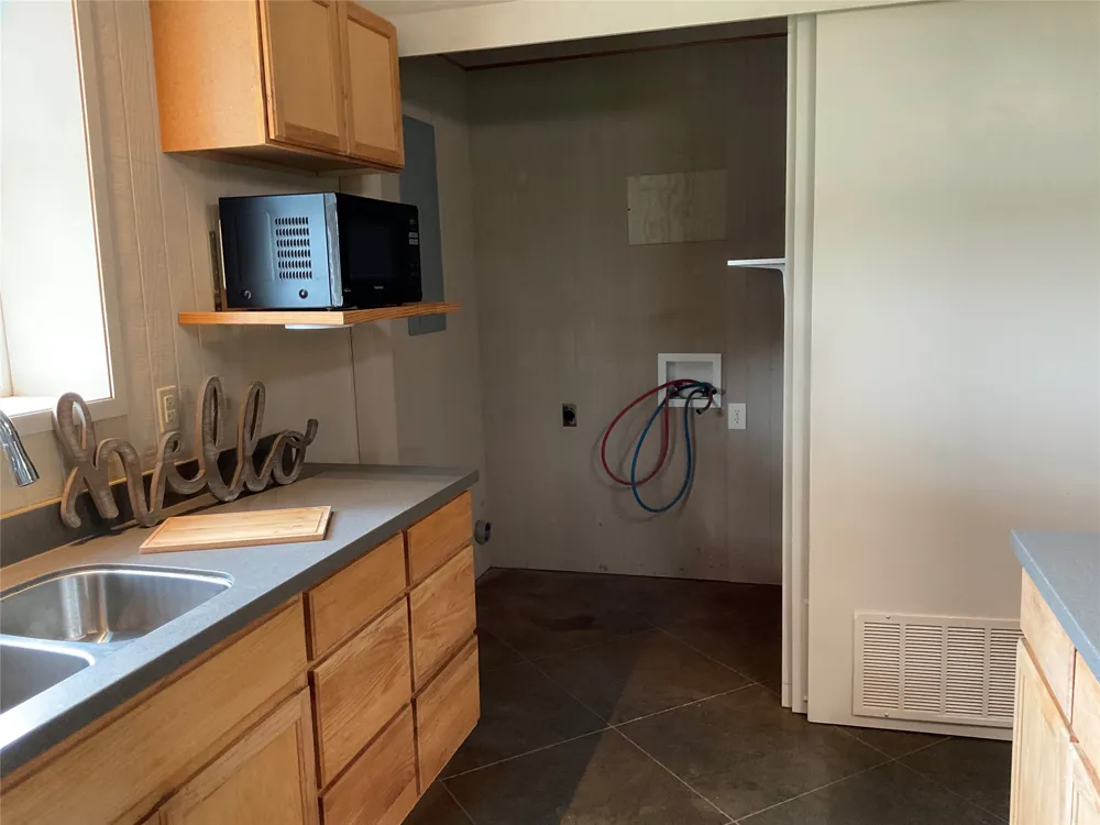 392 County Road 1410 Morgan, TX 76671