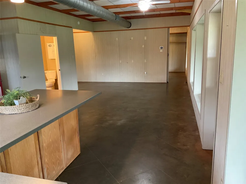 392 County Road 1410 Morgan, TX 76671