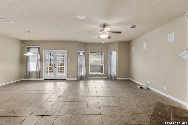 1906 Ponce De Leon Windcrest, TX 78239