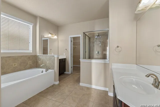 1906 Ponce De Leon Windcrest, TX 78239