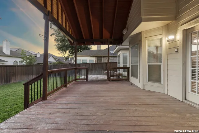 1906 Ponce De Leon Windcrest, TX 78239