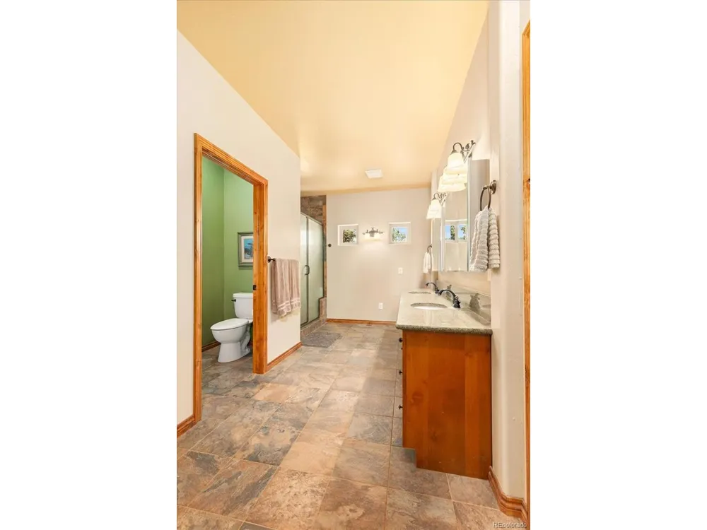 990 Hamilton Creek Road Coaldale, CO 81222