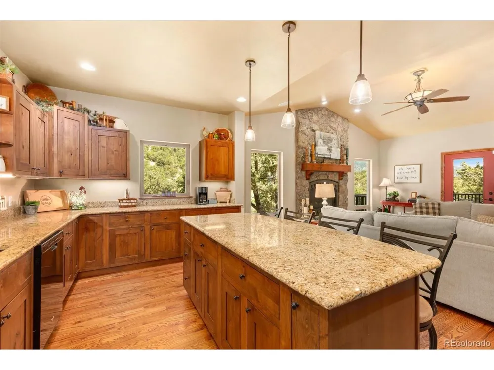 990 Hamilton Creek Road Coaldale, CO 81222