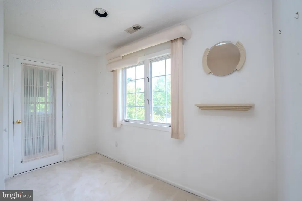1 RUTLAND LANE Monroe Township, NJ 08831