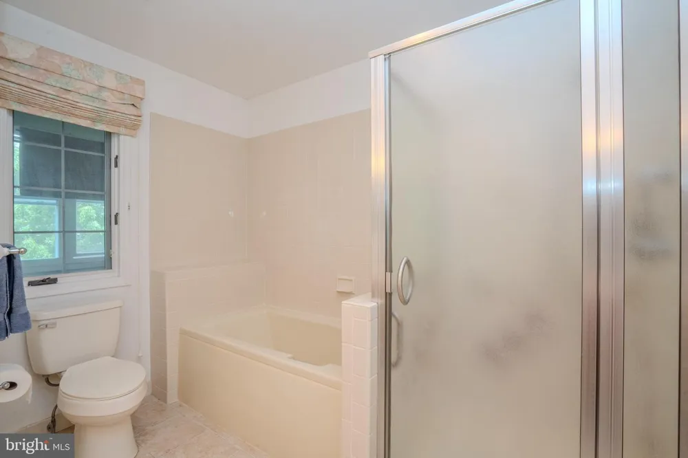 1 RUTLAND LANE Monroe Township, NJ 08831
