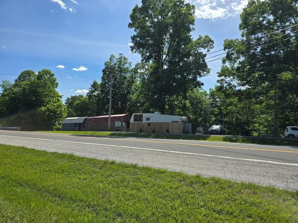 5413 Cookeville Hwy Smithville, TN 37166