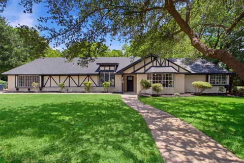 210 Squirebrook Drive