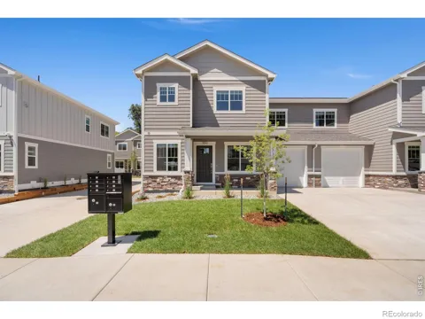 1333 E 4th Street #100