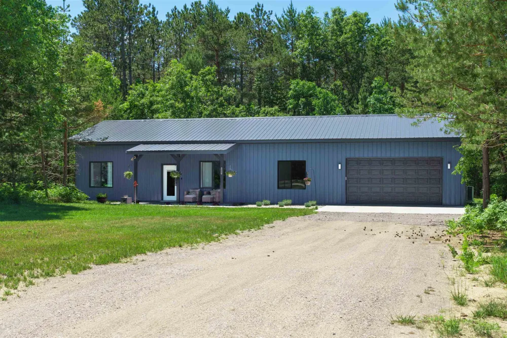 8006 Springwater Drive Clearwater Township, MI 49676
