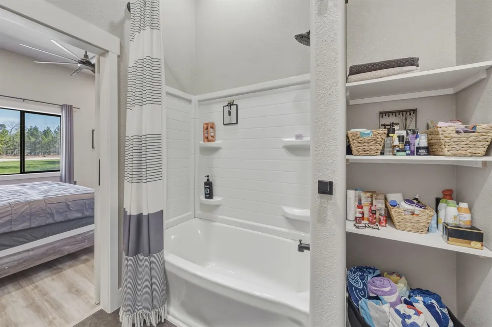 8006 Springwater Drive Clearwater Township, MI 49676