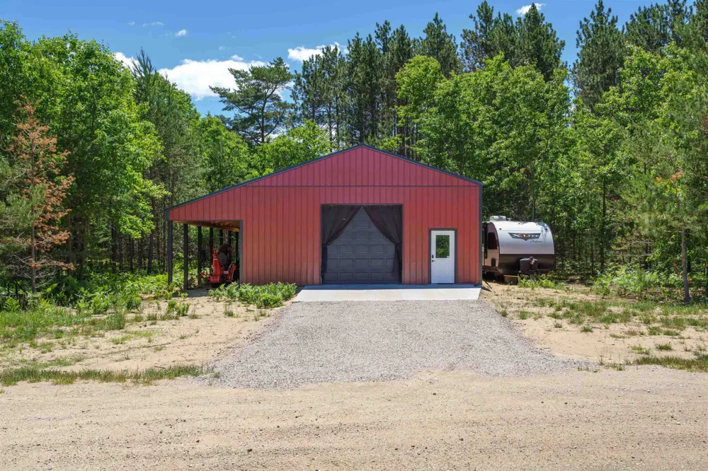8006 Springwater Drive Clearwater Township, MI 49676