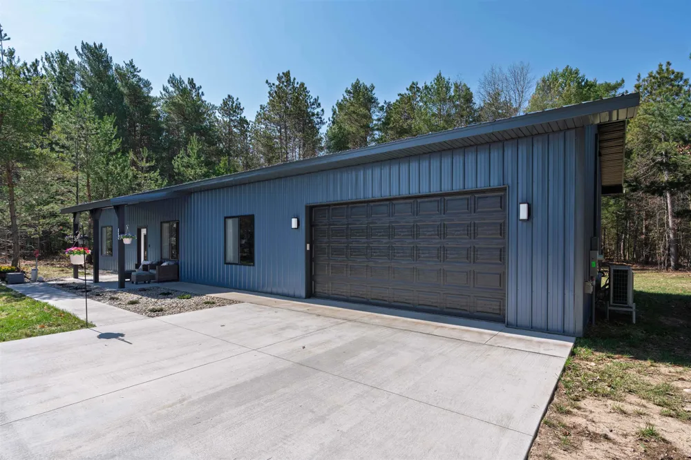 8006 Springwater Drive Clearwater Township, MI 49676