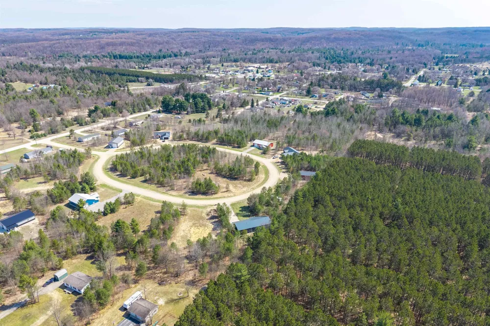 8006 Springwater Drive Clearwater Township, MI 49676