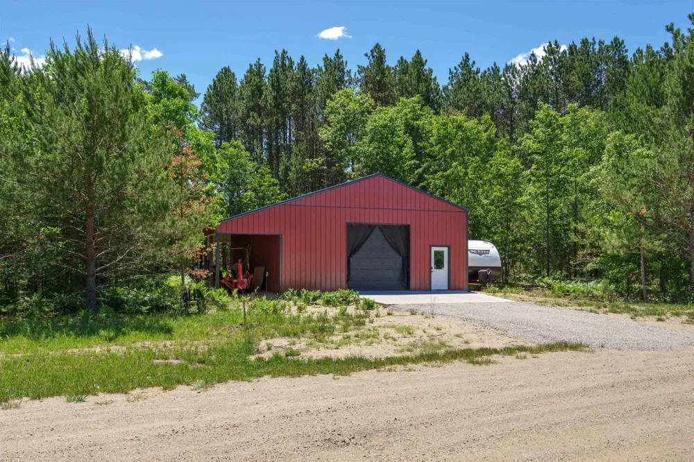 8006 Springwater Drive Clearwater Township, MI 49676