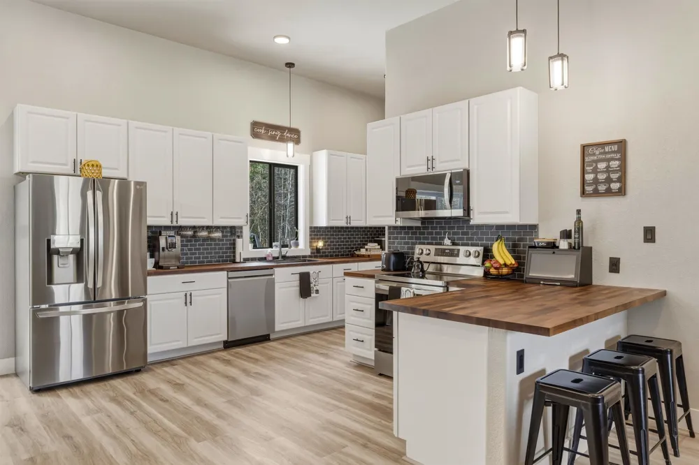8006 Springwater Drive Clearwater Township, MI 49676