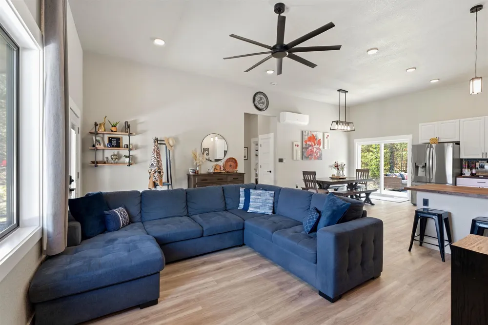 8006 Springwater Drive Clearwater Township, MI 49676
