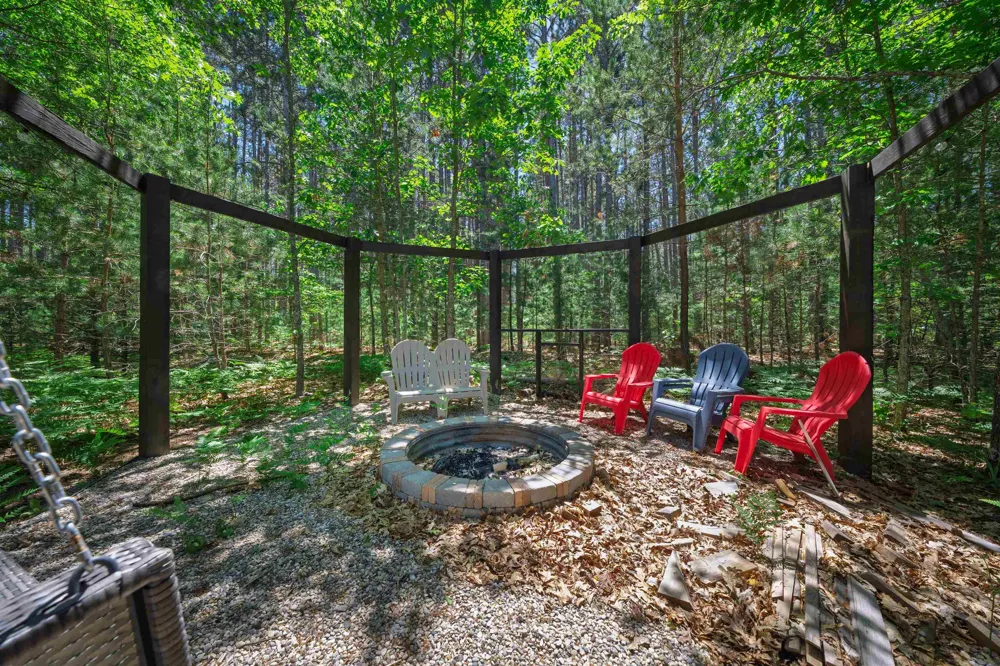8006 Springwater Drive Clearwater Township, MI 49676