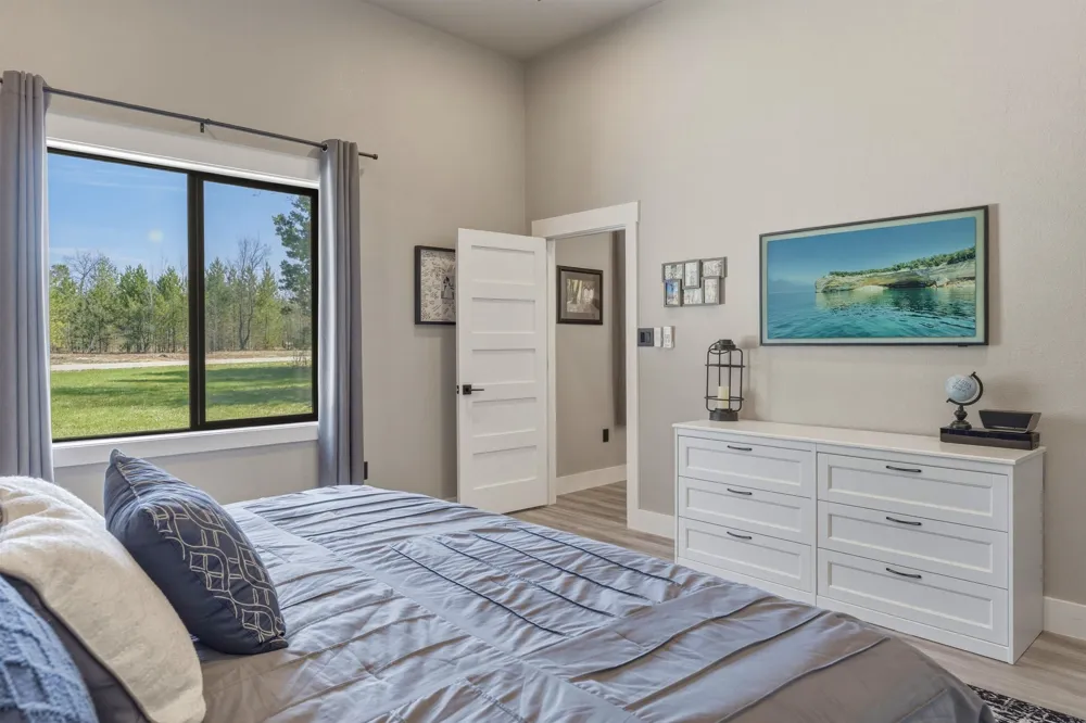 8006 Springwater Drive Clearwater Township, MI 49676