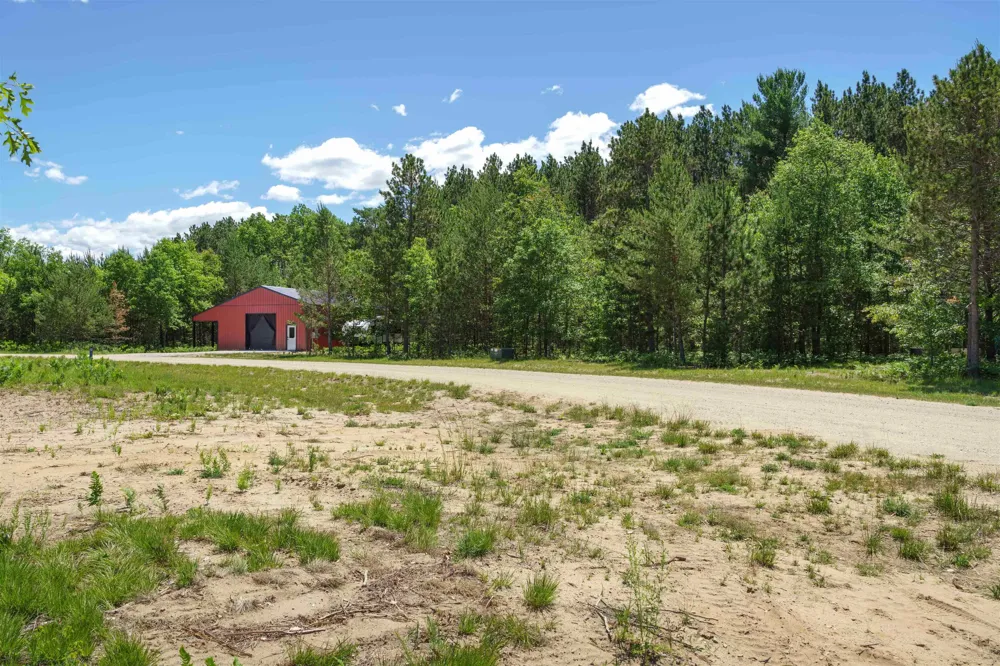 8006 Springwater Drive Clearwater Township, MI 49676